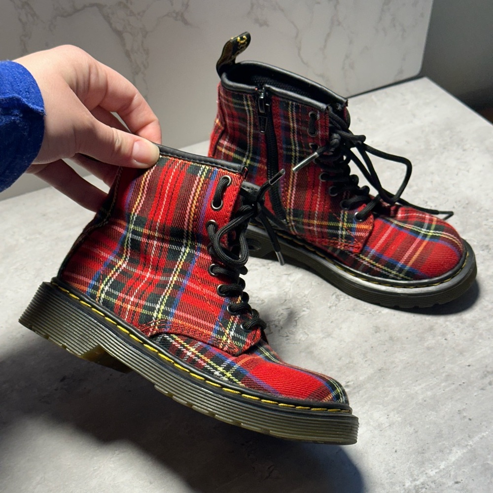 Dr. Martens 12 boots Junior Tartan Boot Toddler & Little Kid